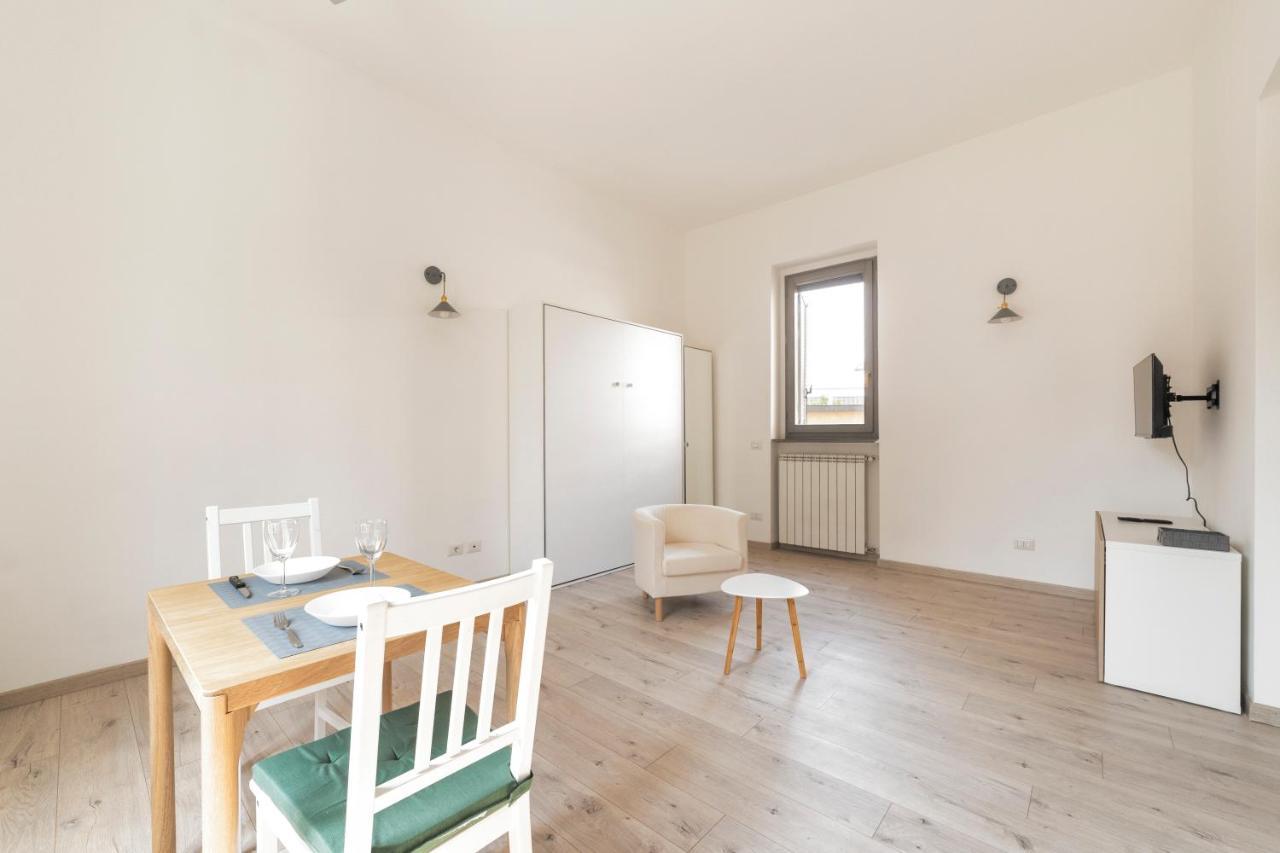 Maciachini Renovated Studio! Milan Luaran gambar